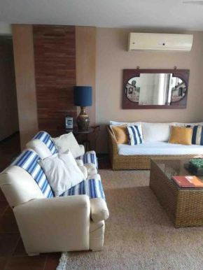 Beautiful apt 127m2 4 sleeps at Enseada beach